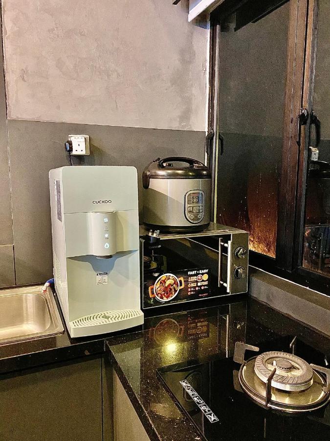 Holiday home Faizal Madhi Kuching